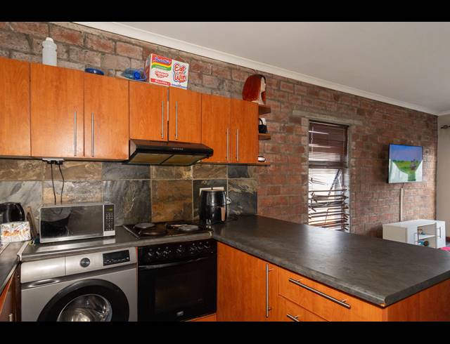 2 BEDROOM APARTMENT FOR SALE IN FLAMINGO VLEI